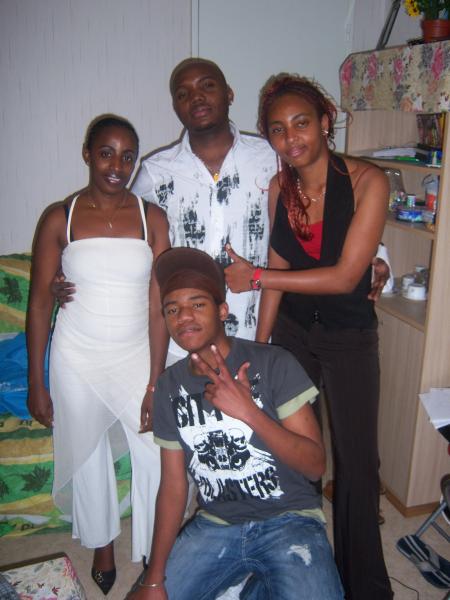 MOI, MON COUZ, MA COUZN, ET MON COEUR HARIRI